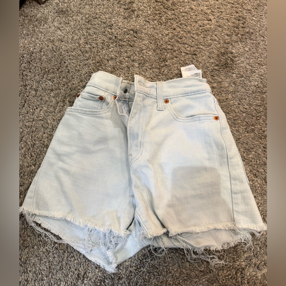 Light Wash Frayed Hem Levi's Denim Short